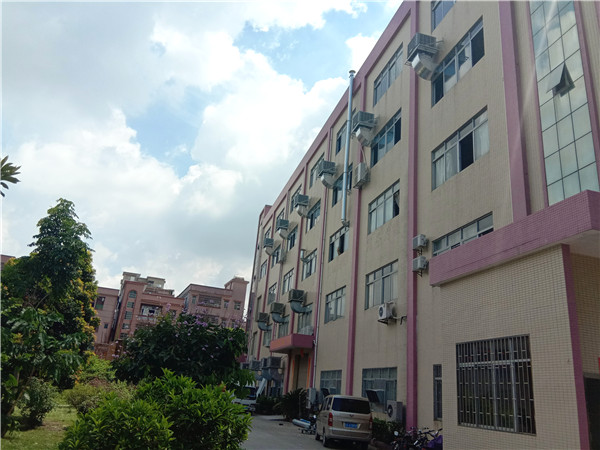 食品包裝廠(chǎng)悶熱環(huán)?？照{(diào)解決方案